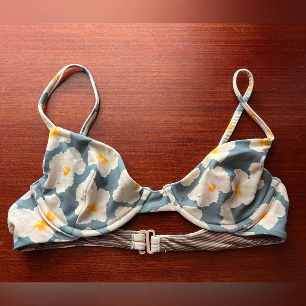 ACACIA SWIM Manhattan top- Mahalo print